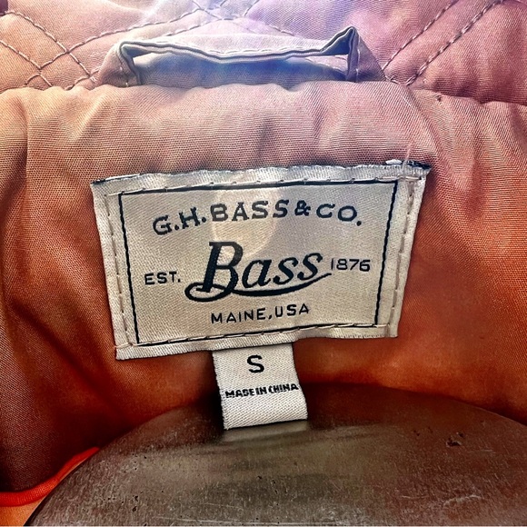 😍SOLD😍Quilted Jacket - Picture 2 of 5